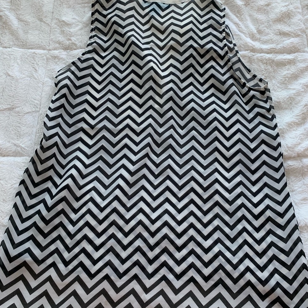 Chevron Top - Picture 3 of 3